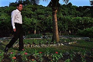 President Chen in Nanyang gardens