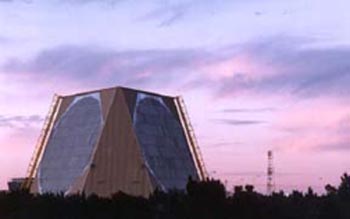 PAVE PAWS longe-range radar